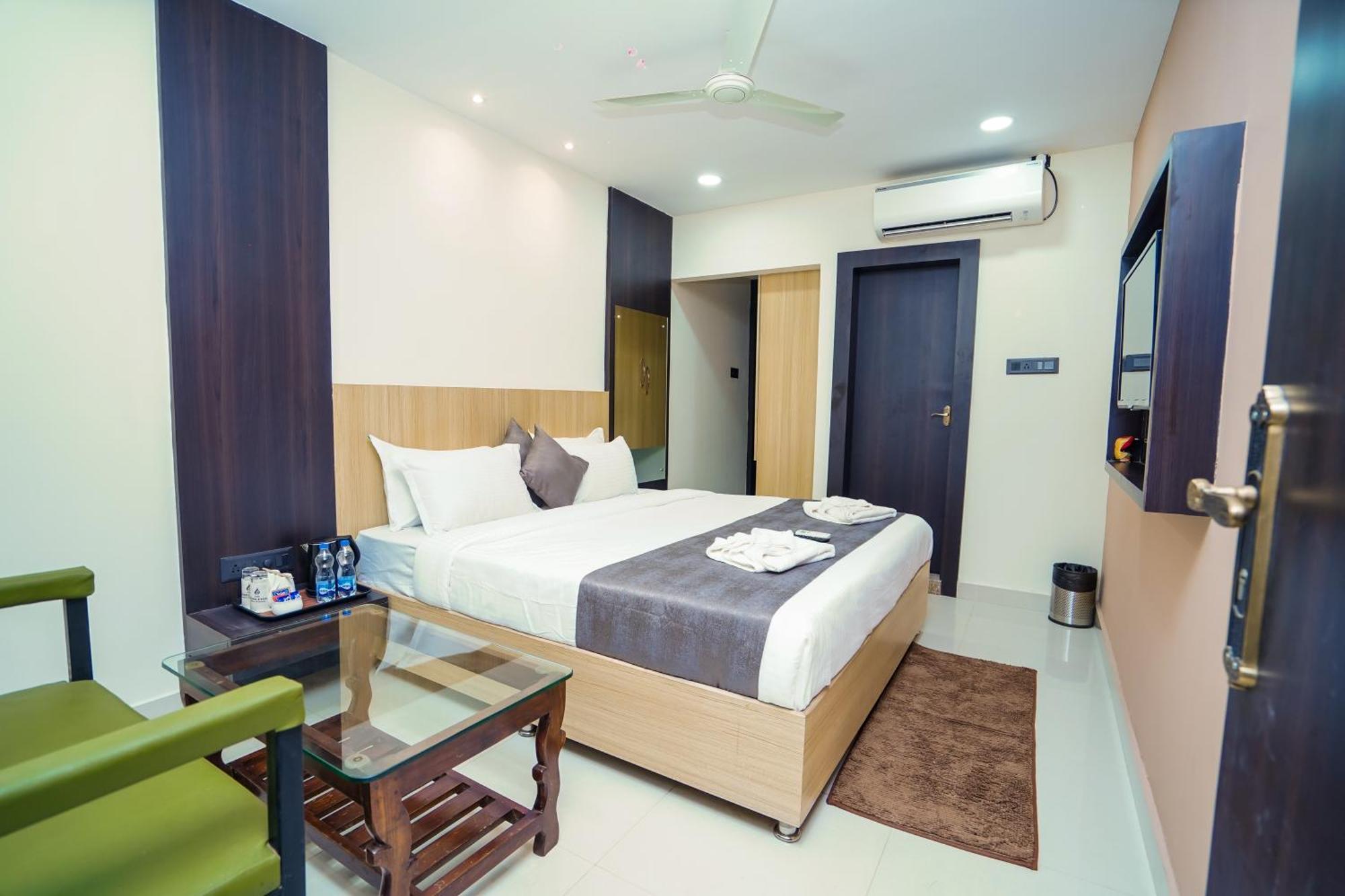 Hotel Middleton Nxt Bhubaneswar Zewnętrze zdjęcie