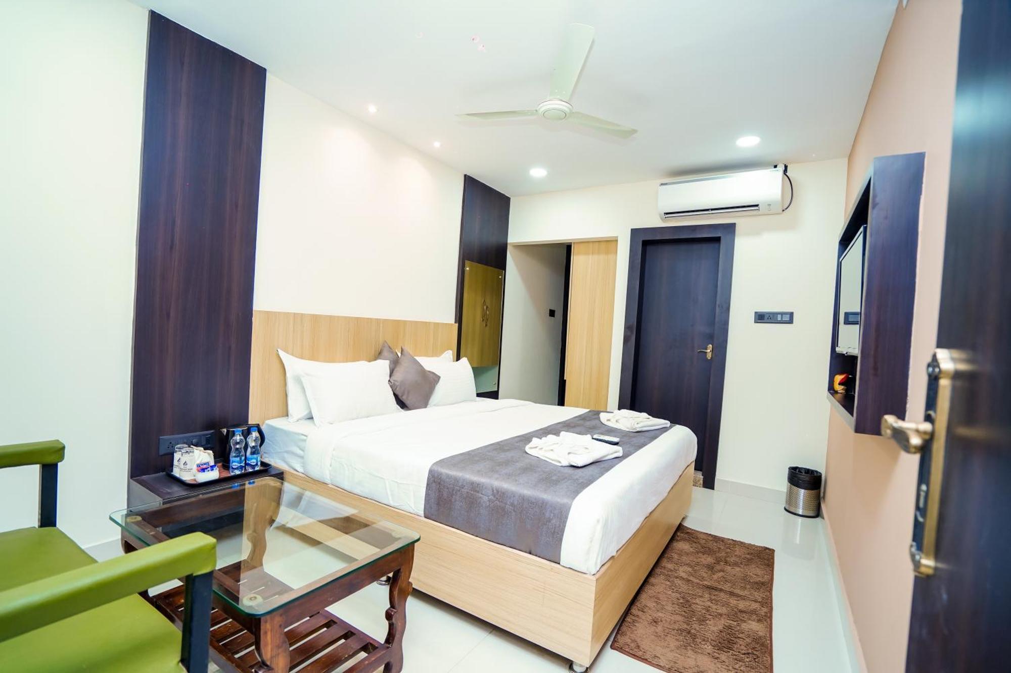 Hotel Middleton Nxt Bhubaneswar Zewnętrze zdjęcie